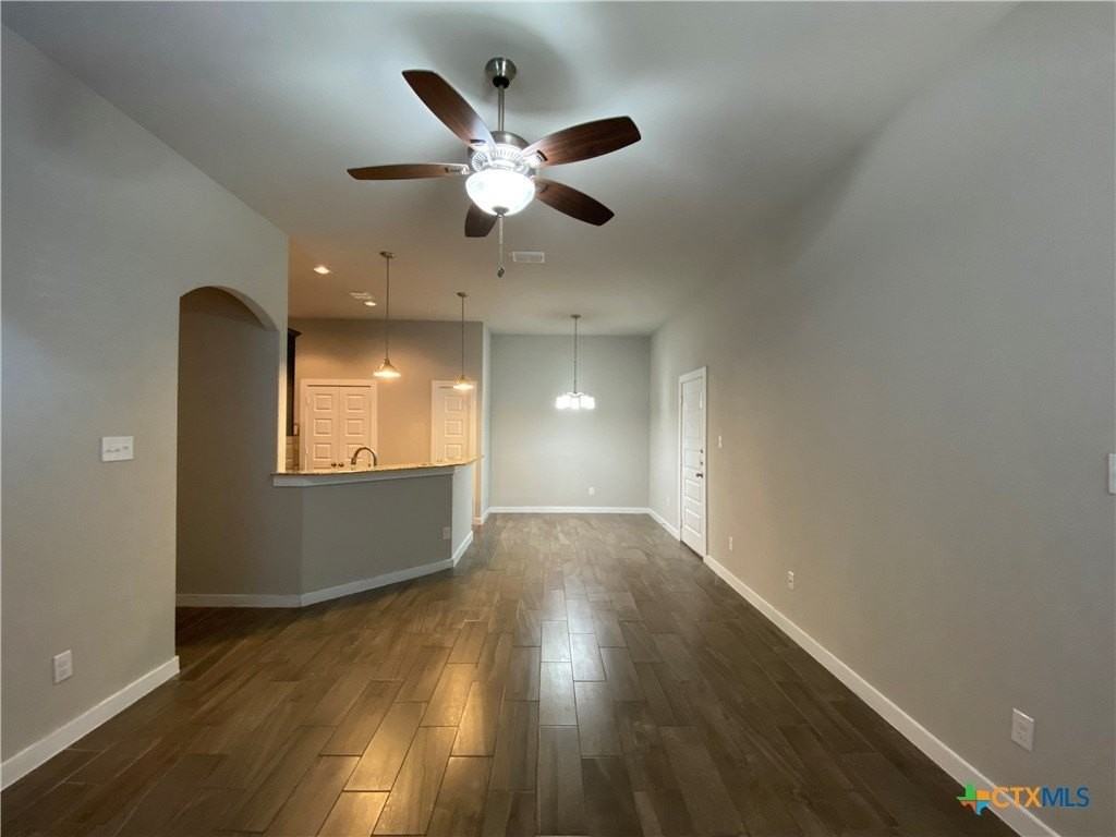 371 Creekside Curv - Photo 4 of 19