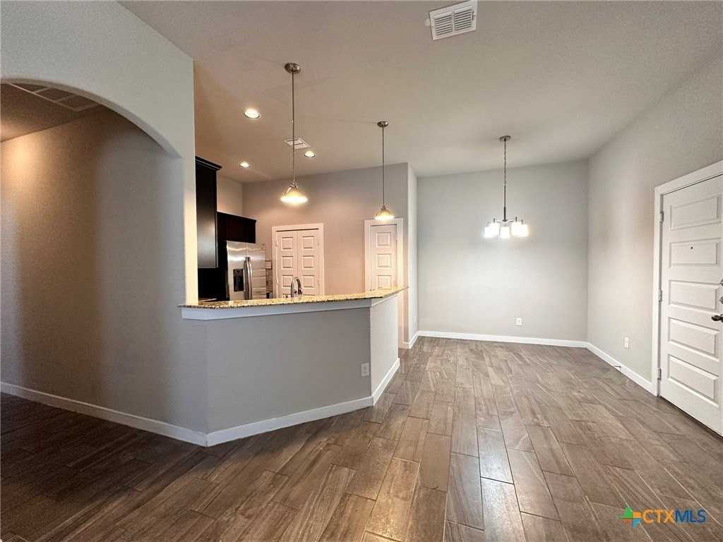 371 Creekside Curv - Photo 5 of 19