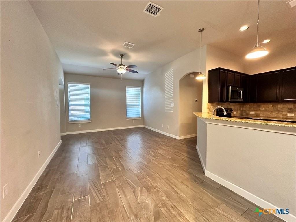 371 Creekside Curv - Photo 7 of 19