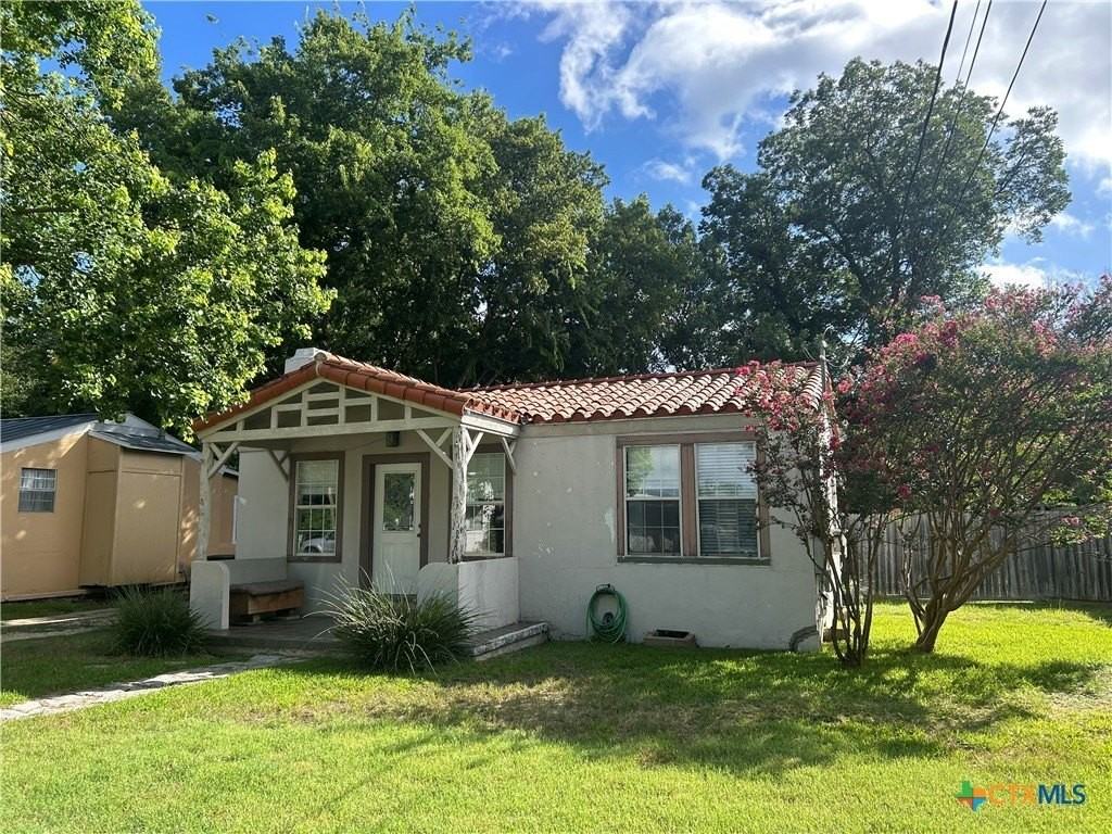 1030 Cole Ave - Photo 3 of 31