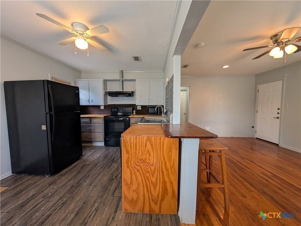 890 Josephine St - Photo 3 of 47