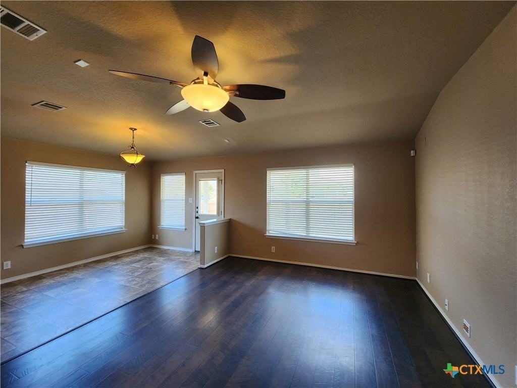 246 Crane Crest Dr - Photo 7 of 32