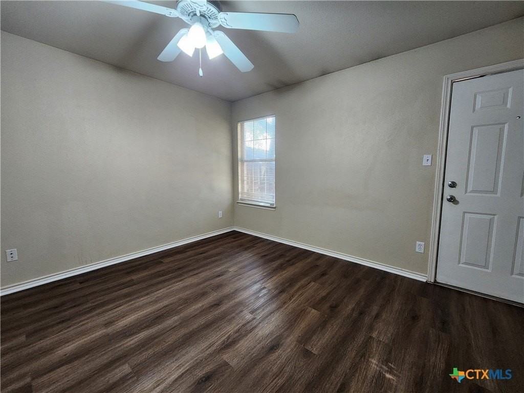 1146 Misty Acres Dr - Photo 2 of 13