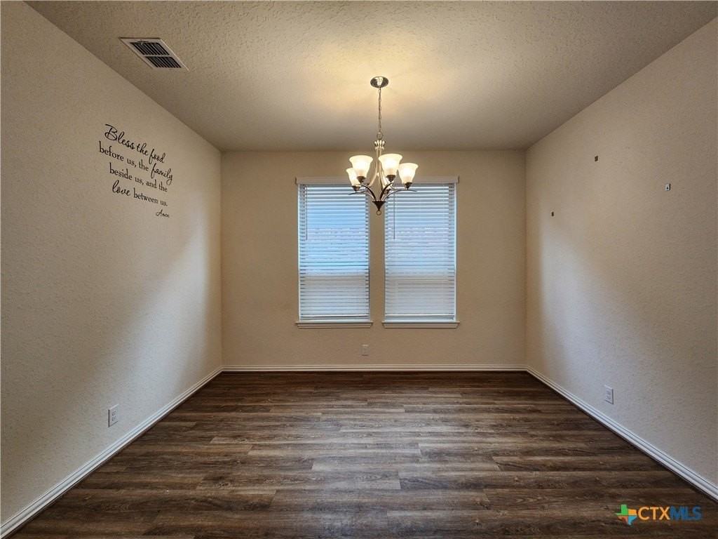 1647 Stone House - Photo 4 of 47