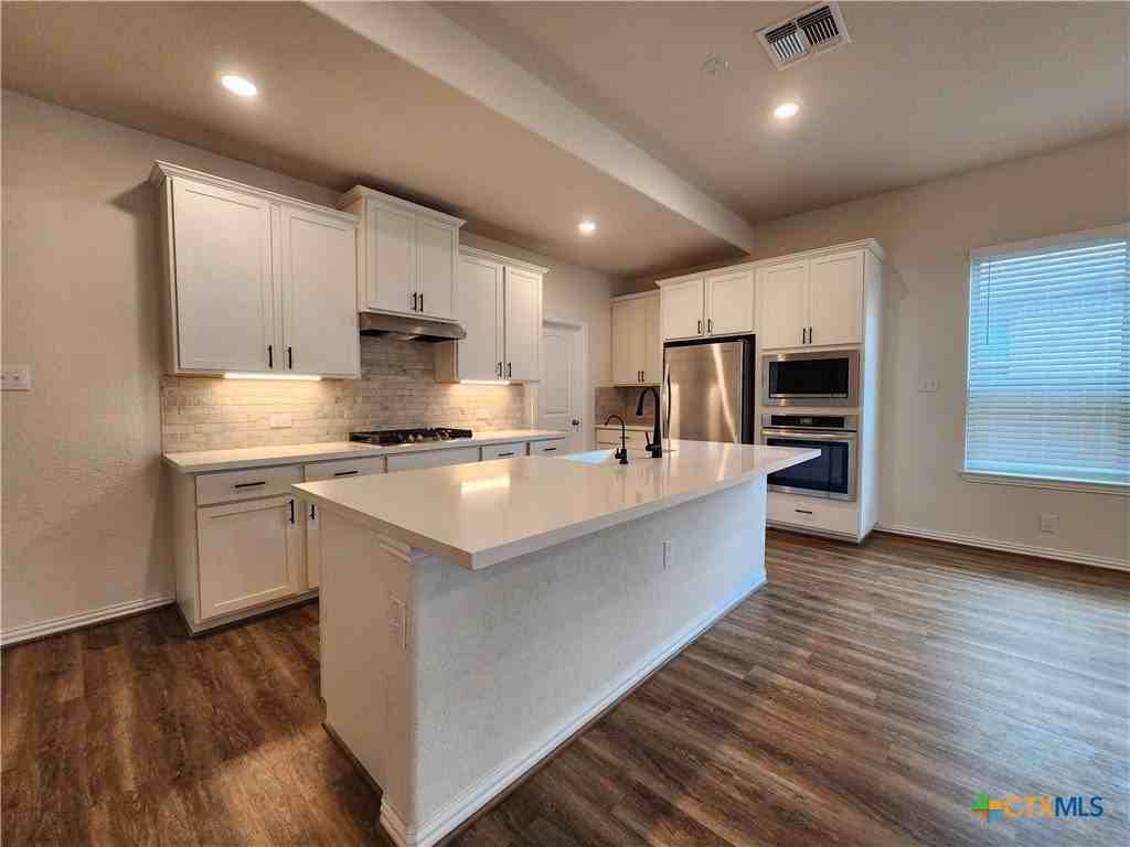 1647 Stone House - Photo 6 of 47