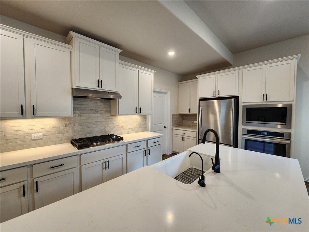 1647 Stone House - Photo 7 of 47