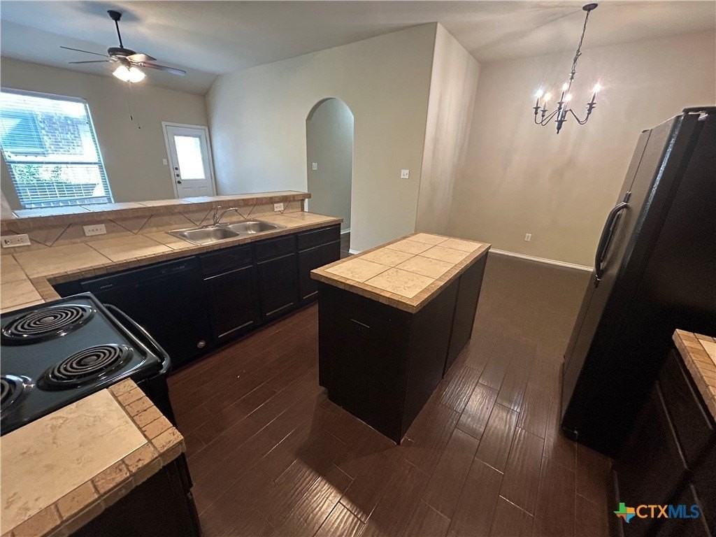 298 Rosalie Dr - Photo 7 of 28