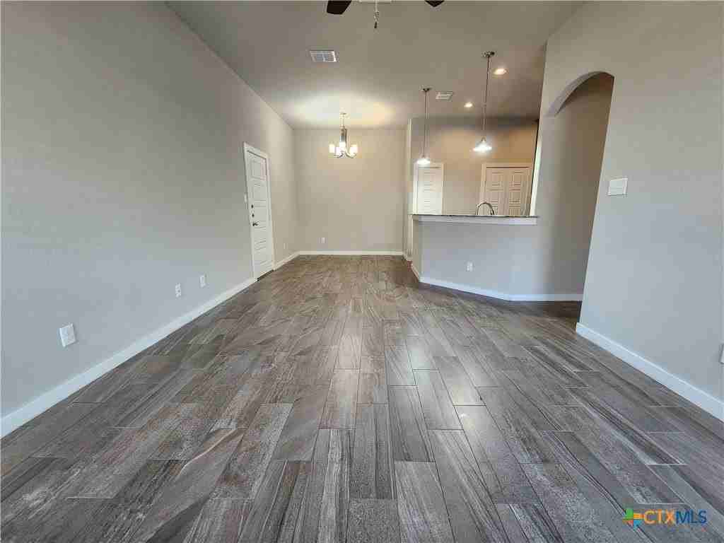 530 Creekside Frst - Photo 4 of 20
