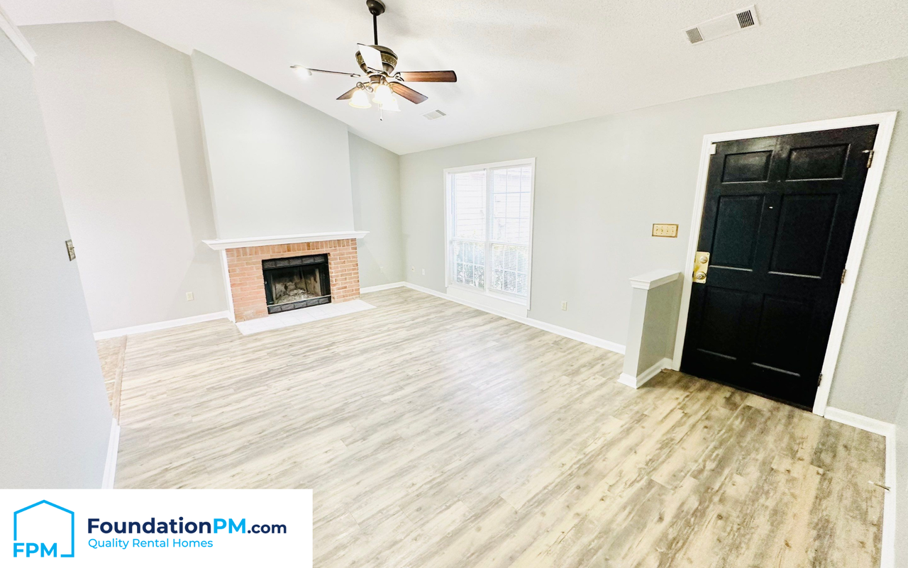 2663 Bay Pointe Cir W #1 - Photo 6 of 15