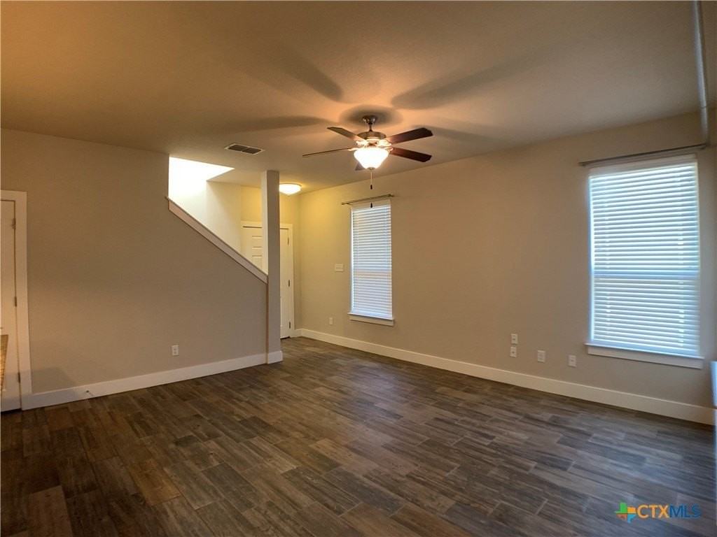711 Gristmill Dr - Photo 4 of 28