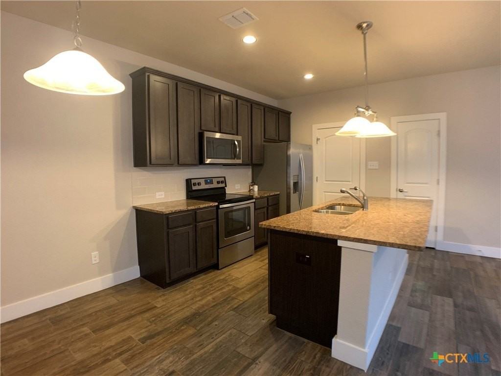 711 Gristmill Dr - Photo 7 of 28