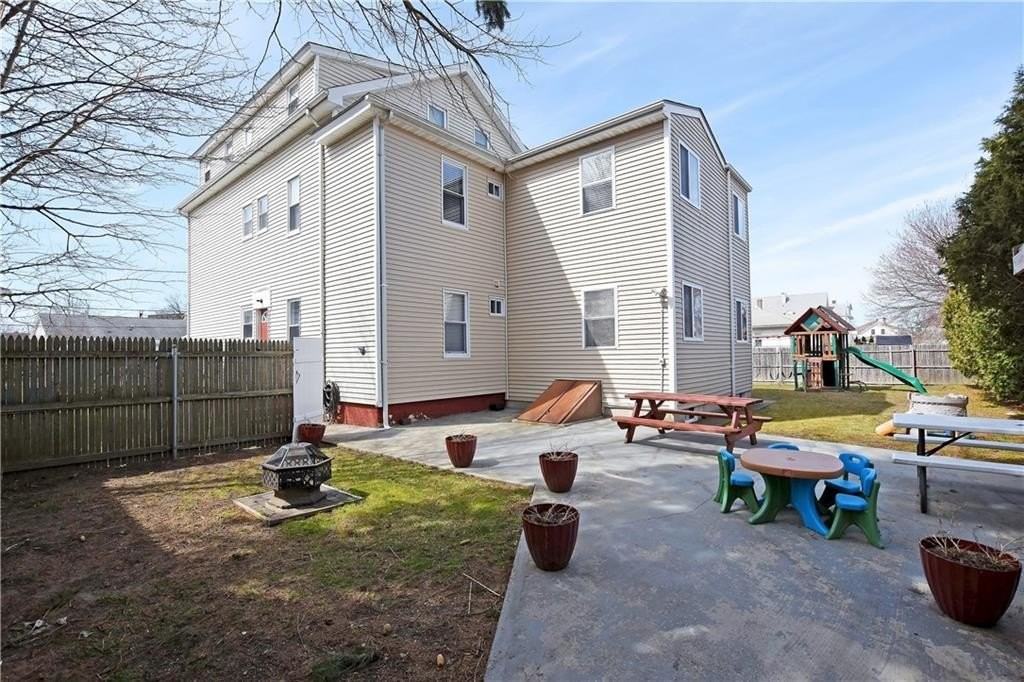 50 Reynolds St #2 - Photo 4 of 13