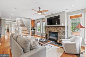 featured image of 5213 Cathedral Ave Nw