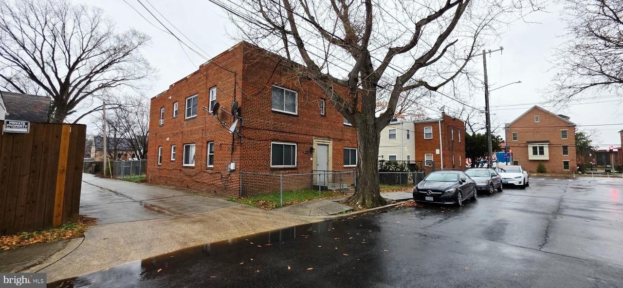 3207 11th Pl Se #2