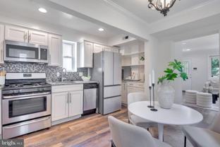 2842 30th St Ne - Photo 1 of 1