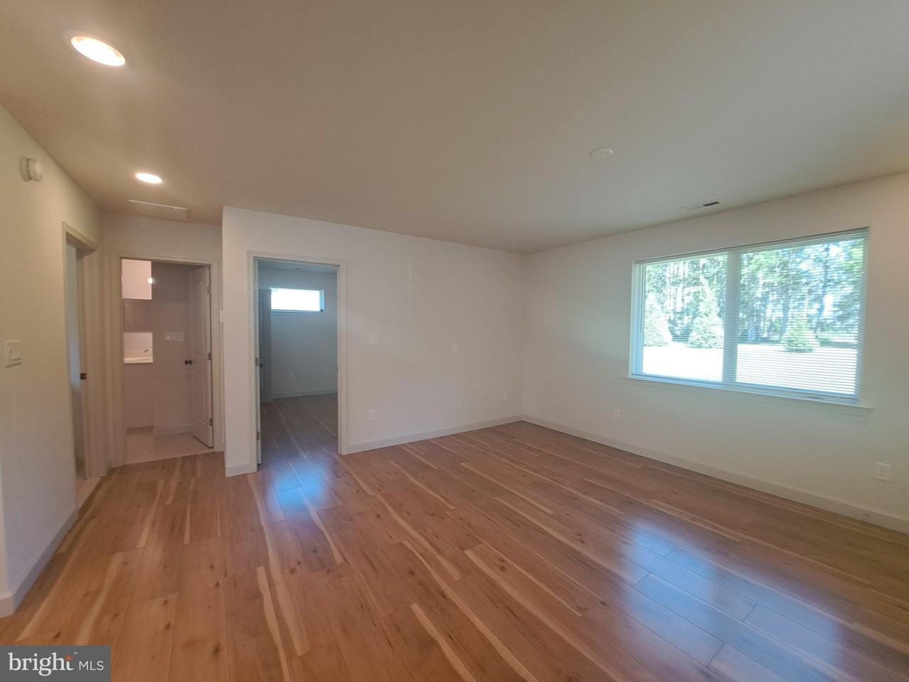 20416 Hopkins Rd - Photo 7 of 13