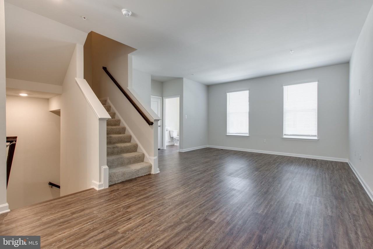7989 Patterson Way - Photo 6 of 41