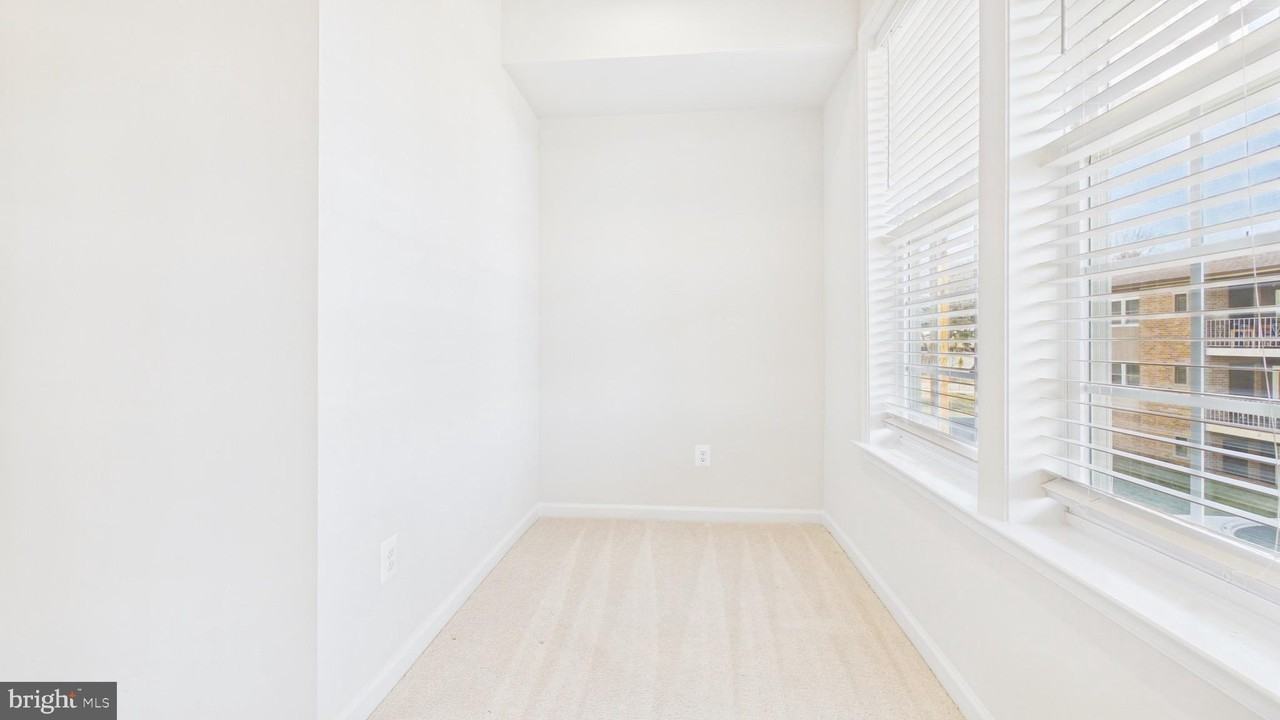 33 Chester Ct - Photo 6 of 45