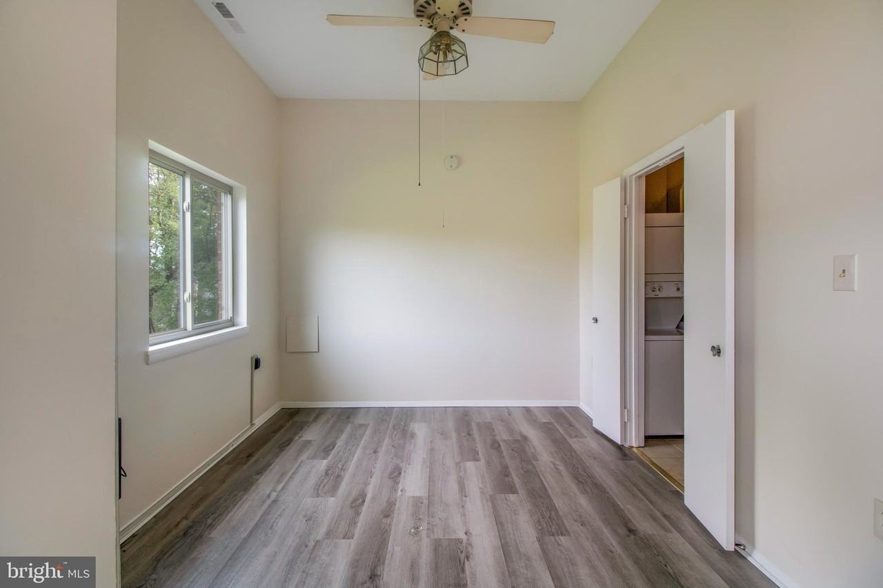 18730 Walkers Choice Rd #2 - Photo 4 of 47