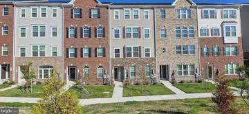 featured image of 5426 Greenpoint Ln