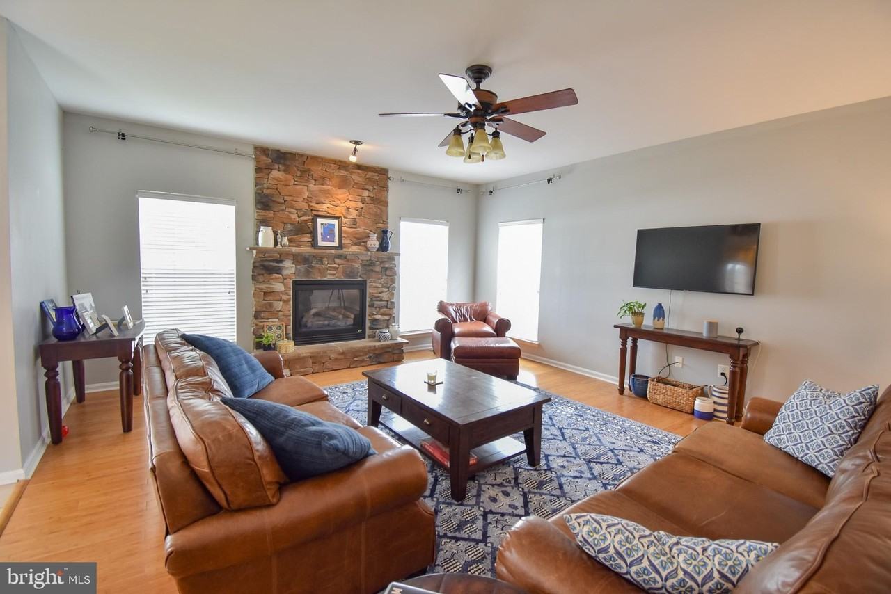 29670 Old Creek Ln - Photo 4 of 36