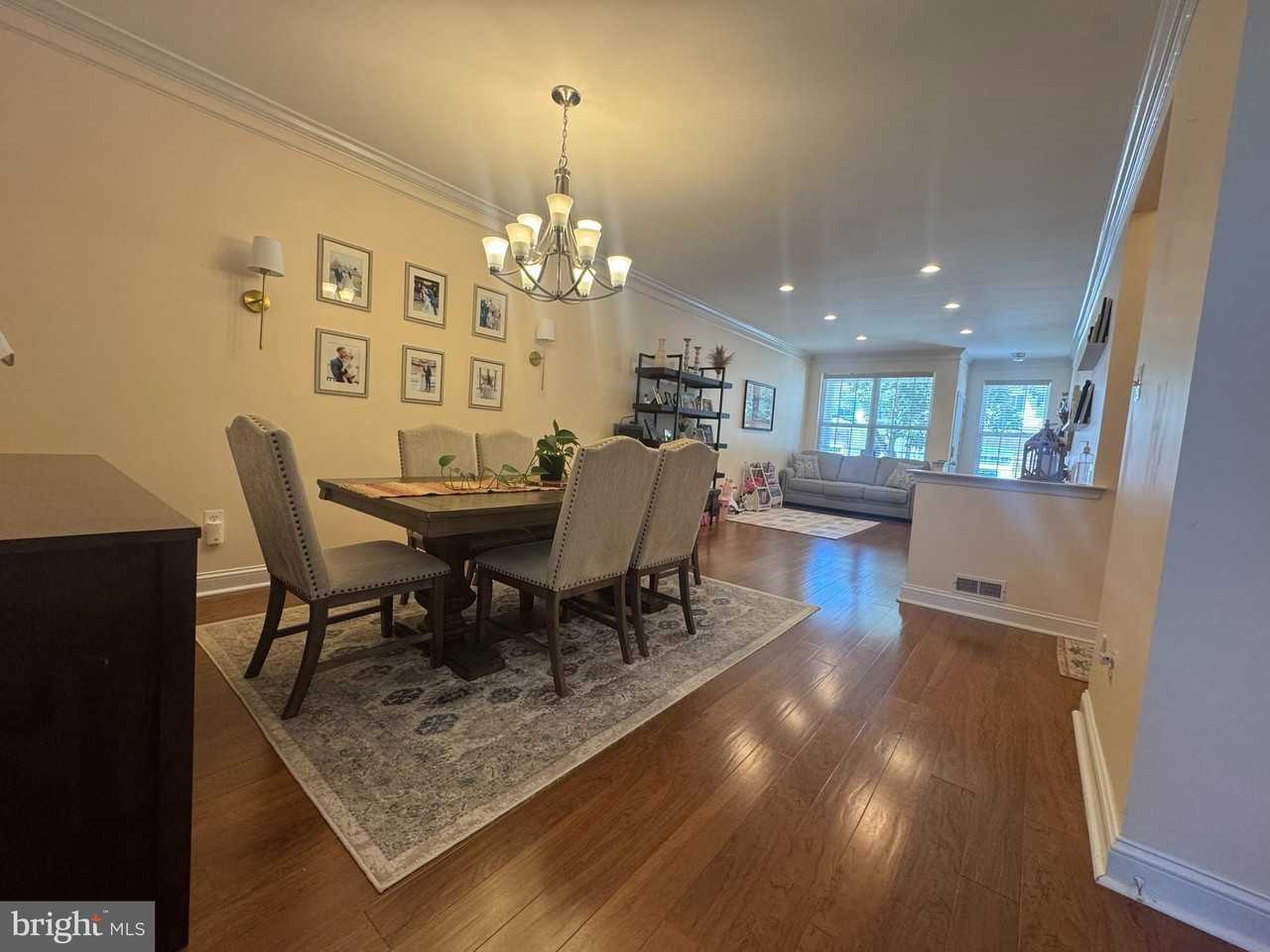 37 Weaver Dr - Photo 3 of 16