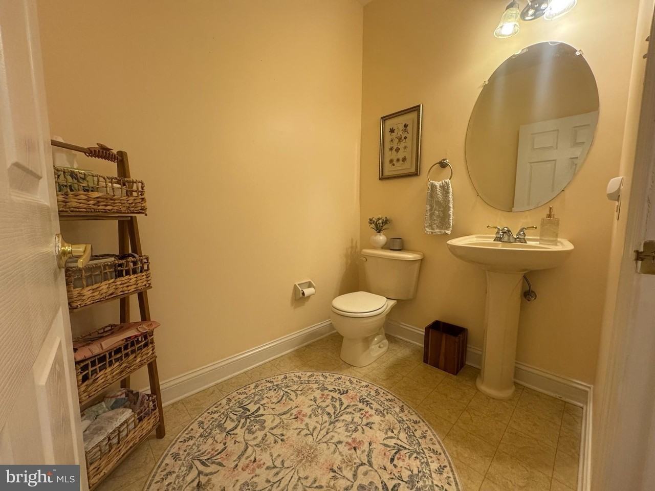 37 Weaver Dr - Photo 7 of 16