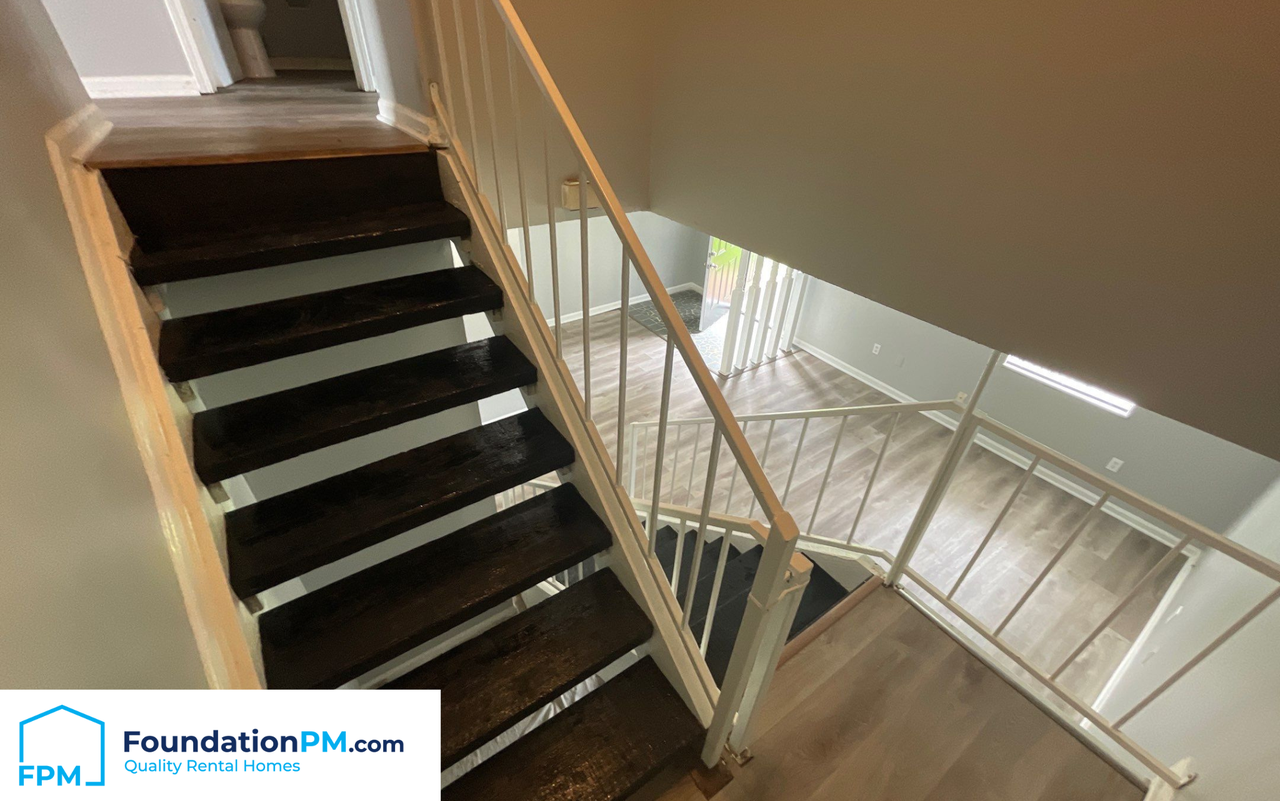 992 University St #1 - Photo 7 of 11