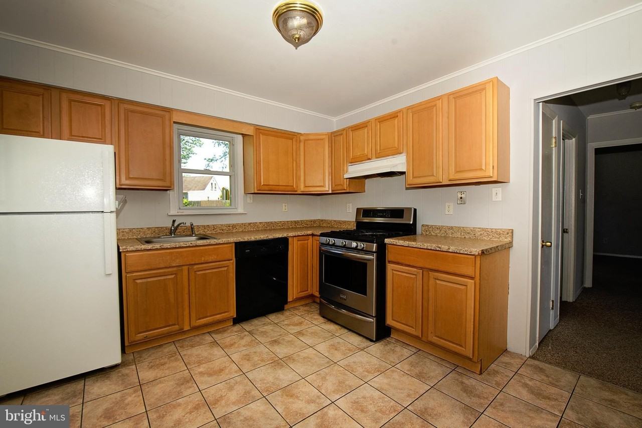 214 David Pl - Photo 4 of 21