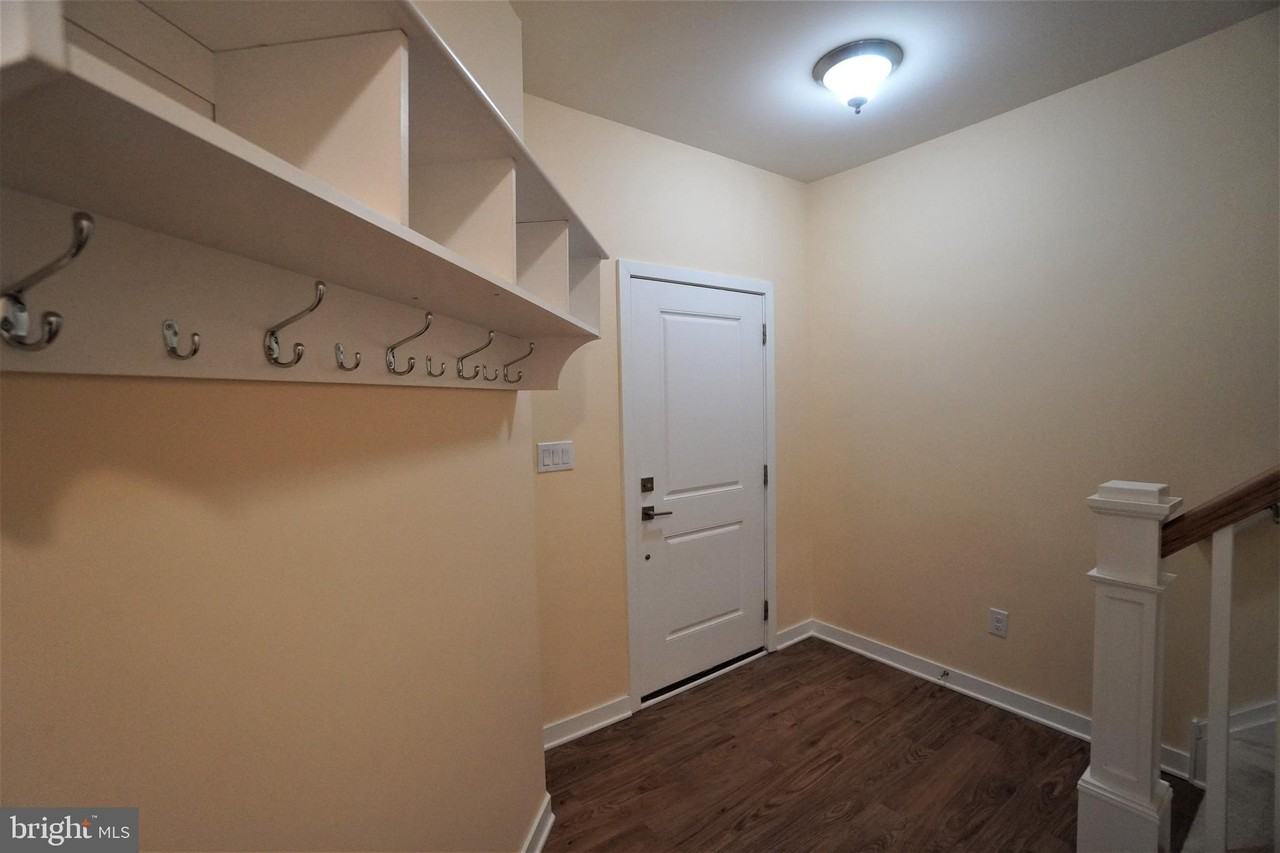 6 Manchester Dr - Photo 5 of 38