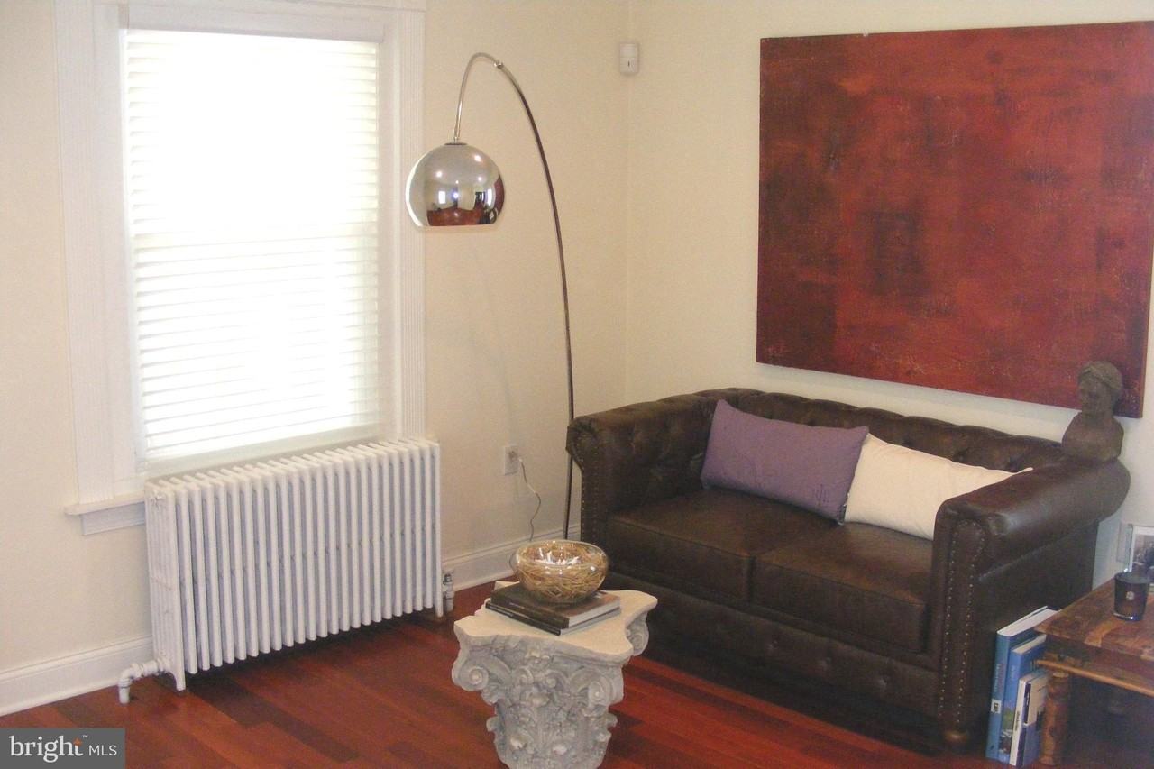 316 Locust Ave - Photo 5 of 41