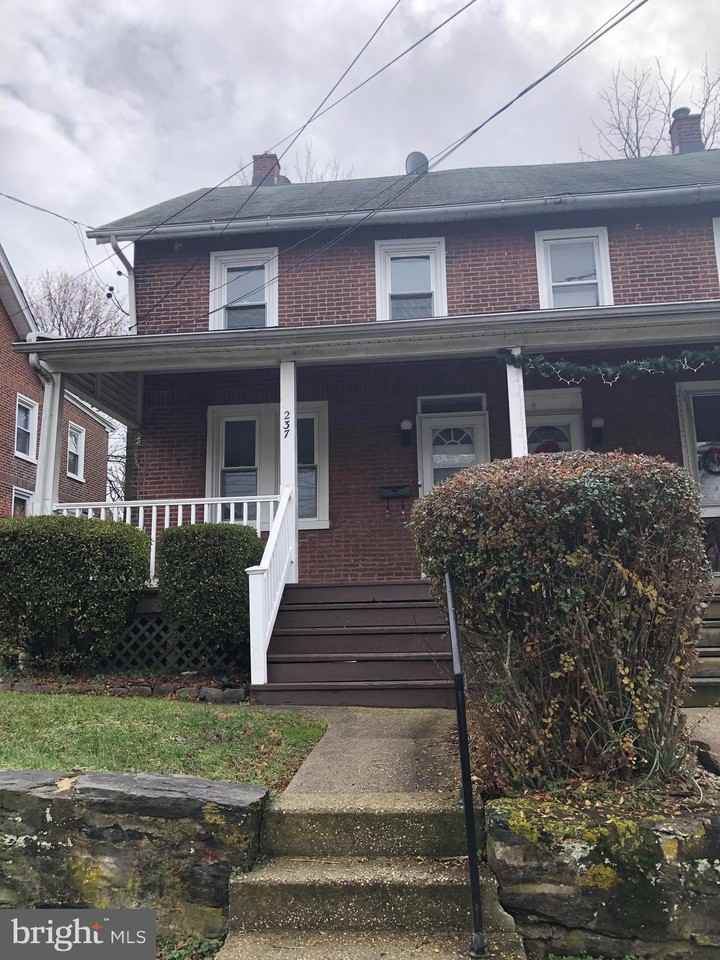 237 Chestnut Ave