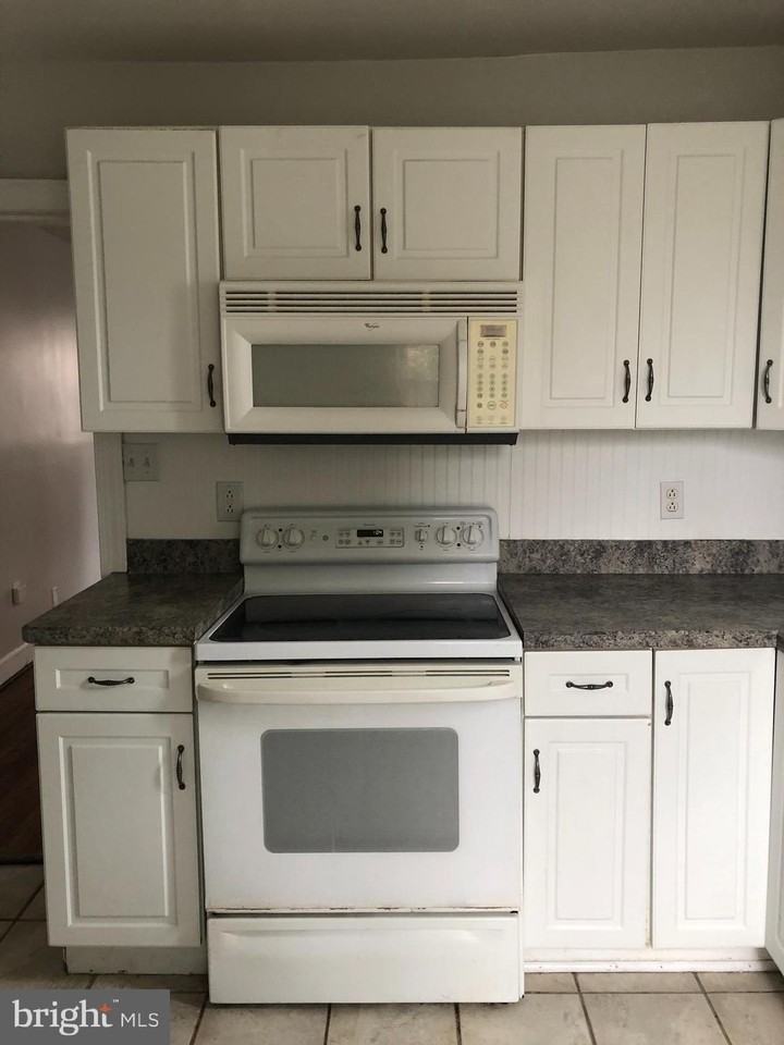 237 Chestnut Ave - Photo 7 of 16