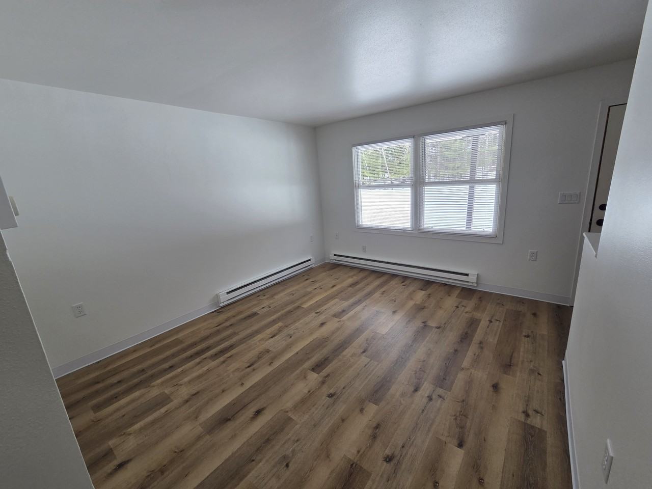 300 Dewey St #5 - Photo 7 of 16