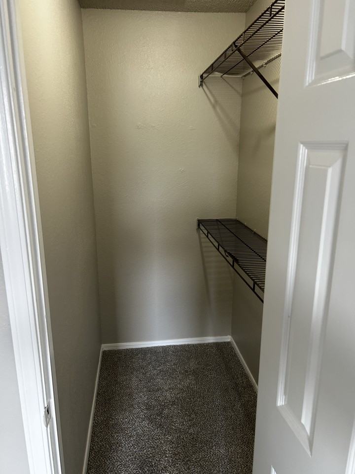 12923 E 28th Pl - Photo 6 of 13