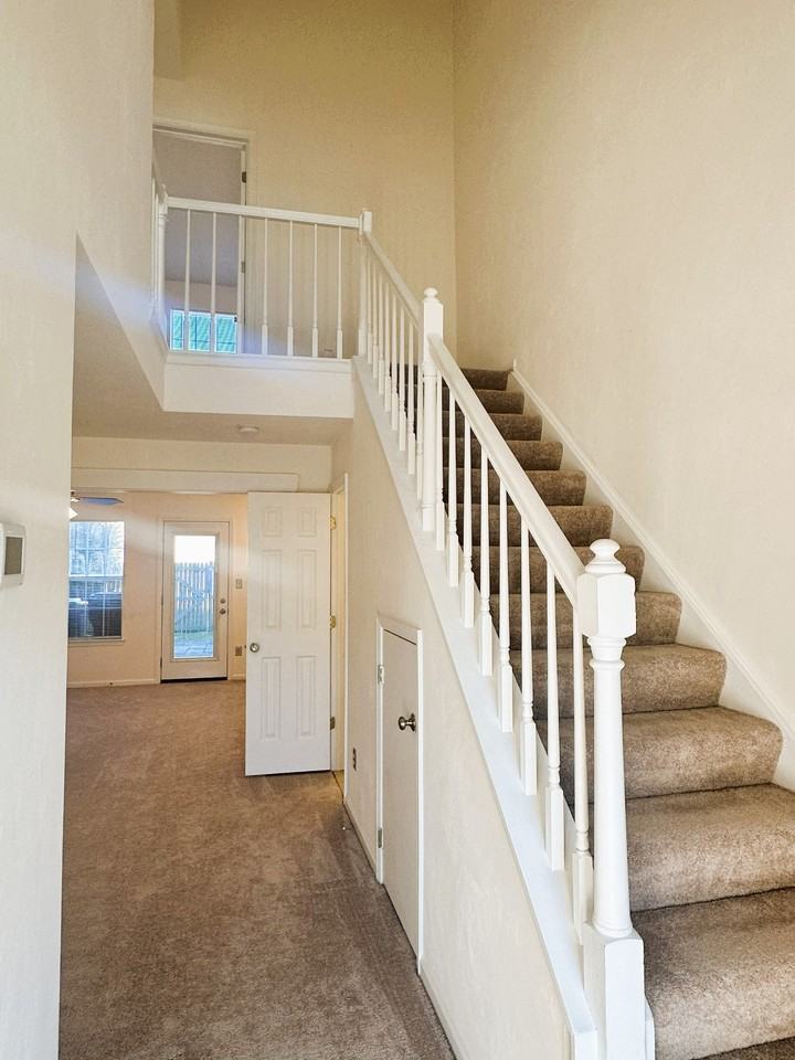 1812 Abbotsbury Way #1 - Photo 2 of 34