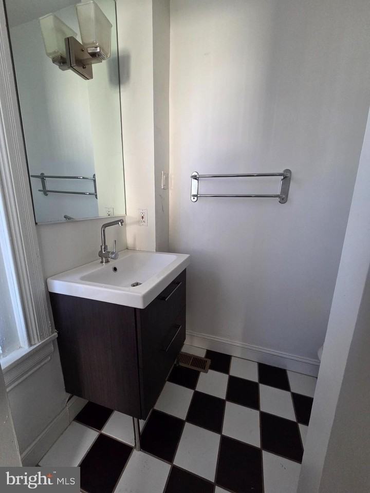 3848 Terrace St #A - Photo 6 of 10