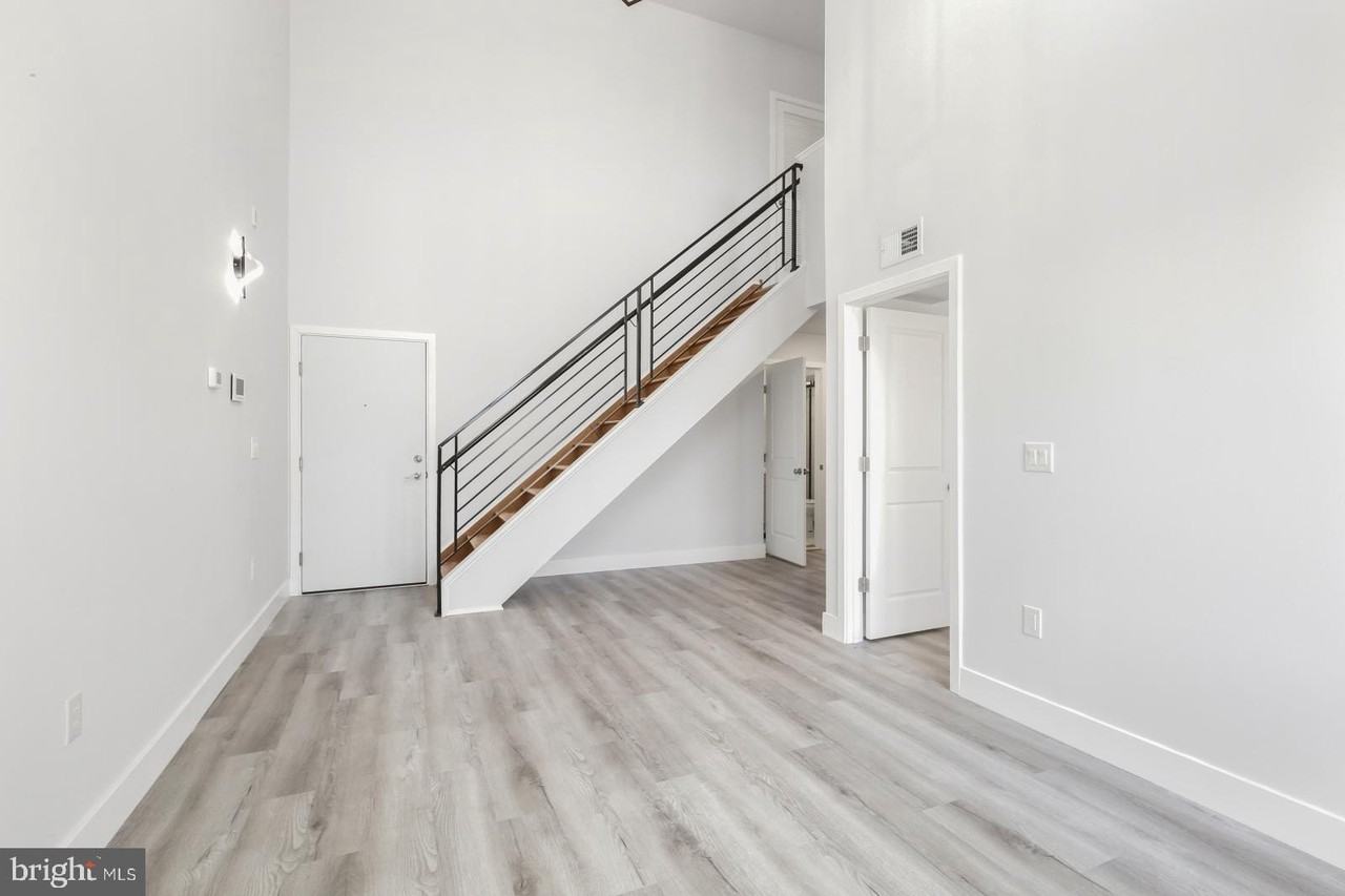 800 Callowhill St #10-3 - Photo 5 of 28