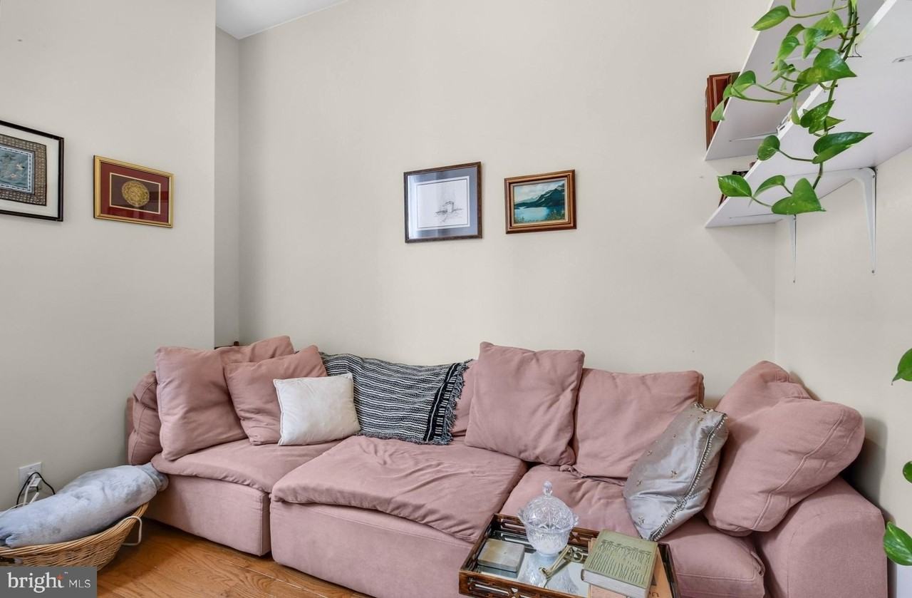 3017 W Girard Ave #2R - Photo 5 of 13