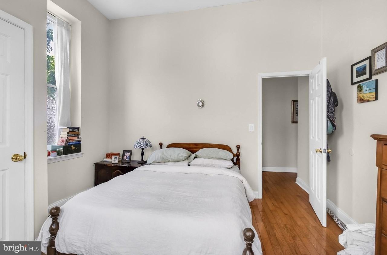 3017 W Girard Ave #2R - Photo 7 of 13