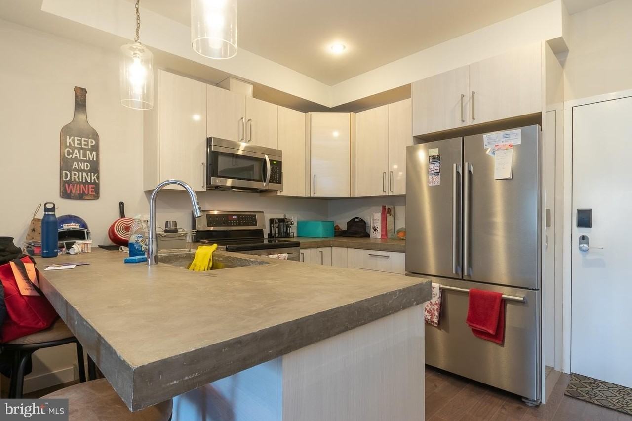 938 New Market St #304 - Photo 2 of 20