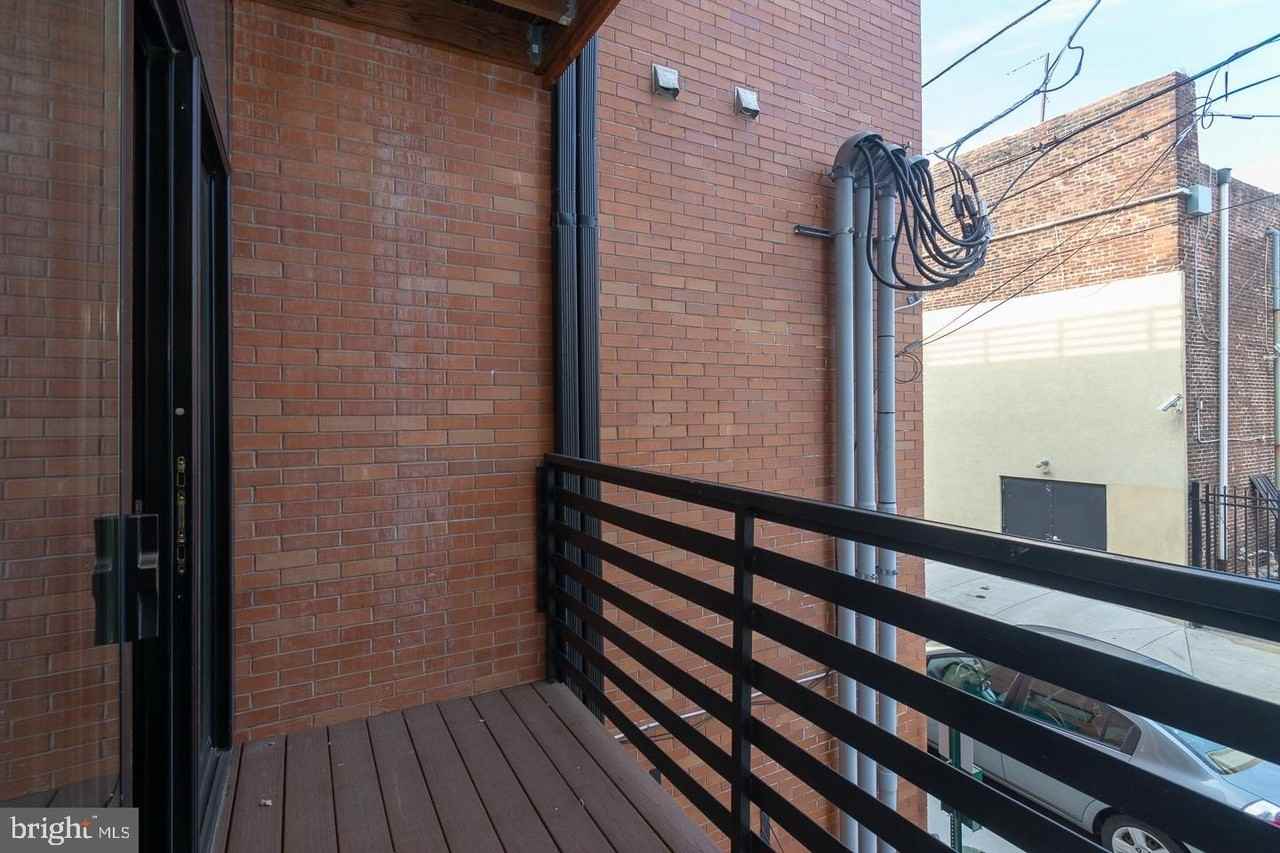 938 New Market St #304 - Photo 7 of 20