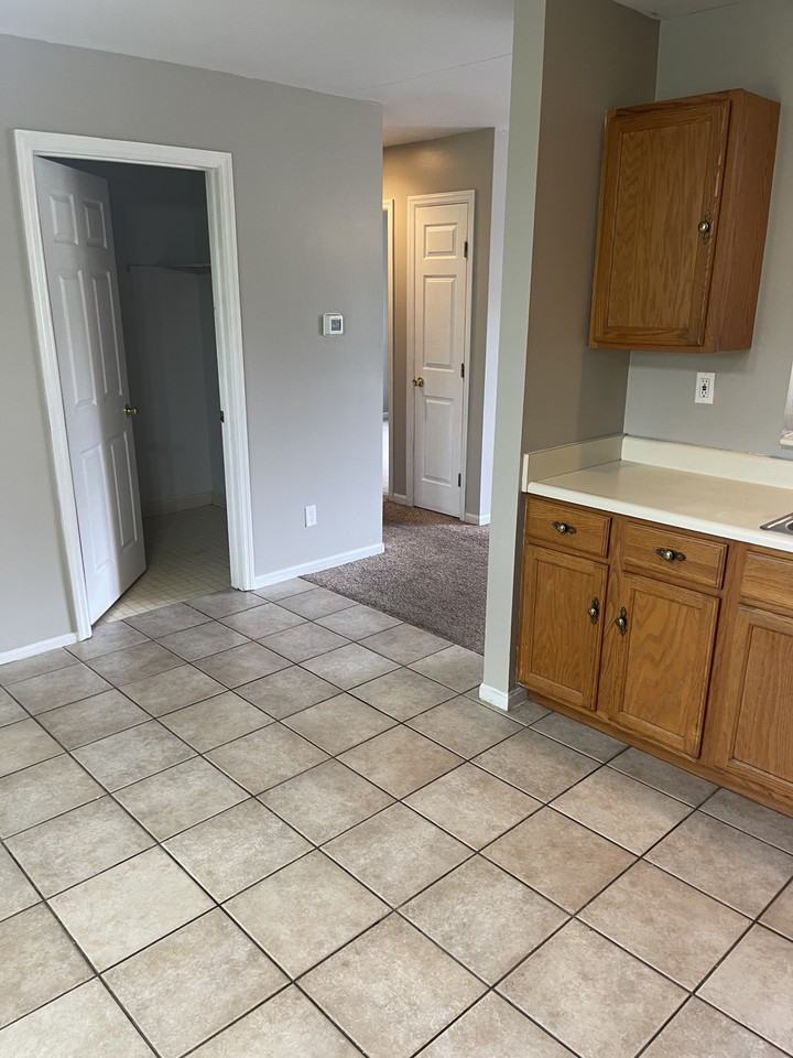 6322 E Miami River Rd #1 - Photo 4 of 13