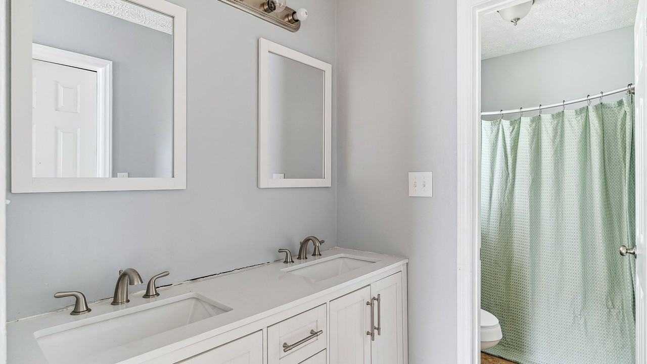5017 Tangerine Dr - Photo 3 of 23
