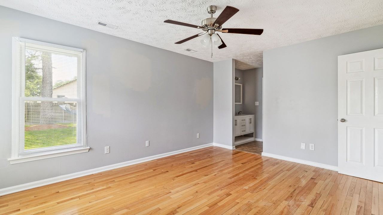 5017 Tangerine Dr - Photo 6 of 23
