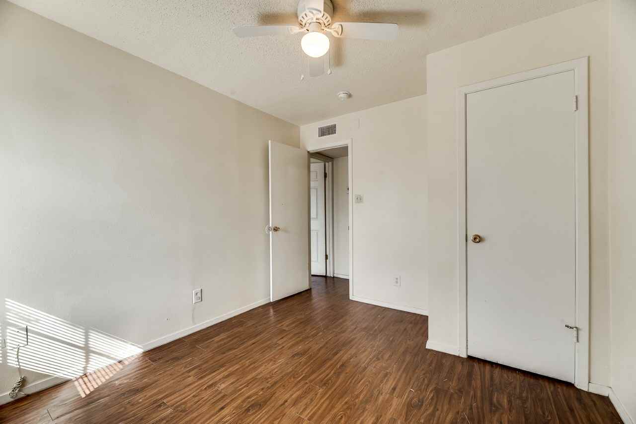 106 E Cedar St #8 - Photo 5 of 12