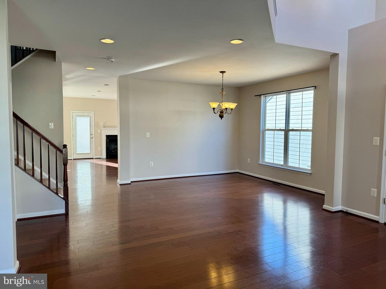 1308 Walker Dr - Photo 3 of 22
