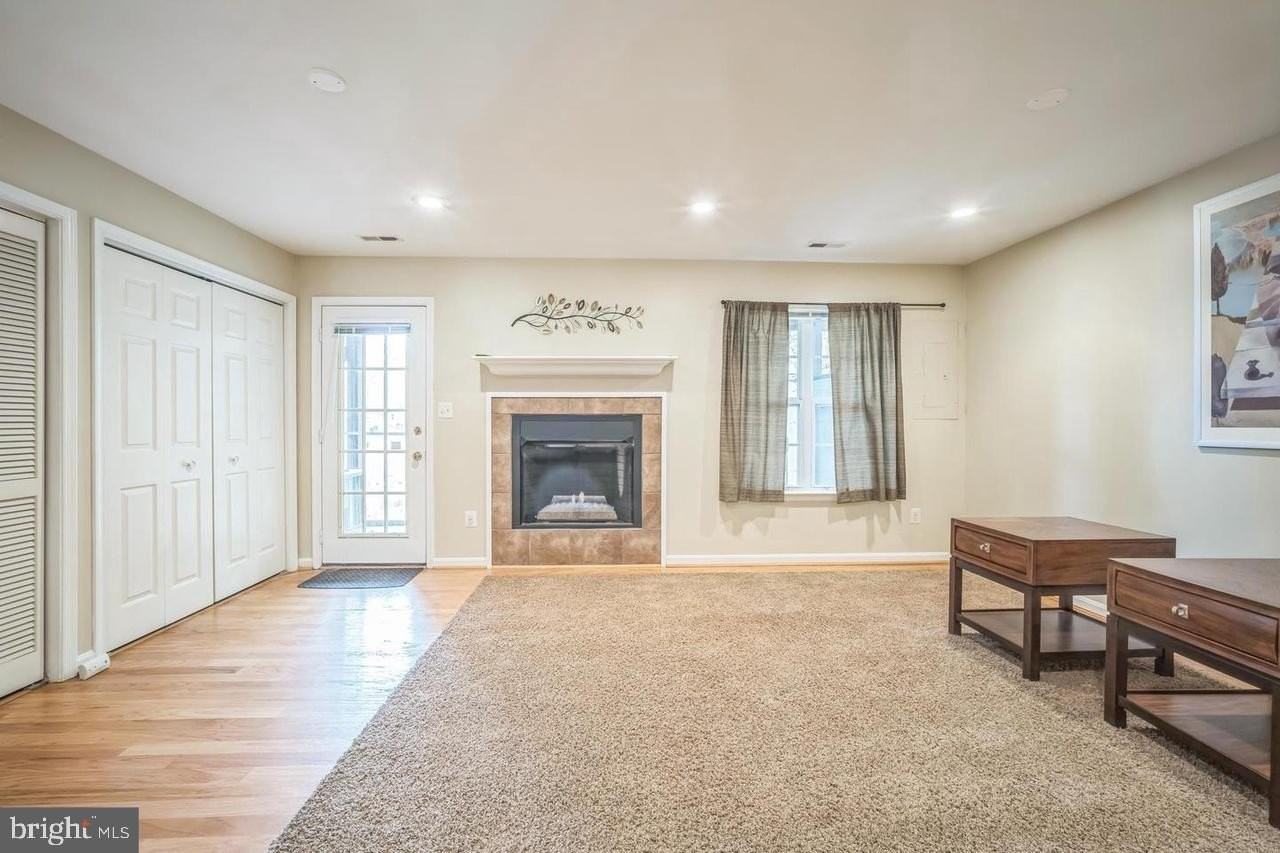 11551 Laurel Lake Sq - Photo 4 of 31