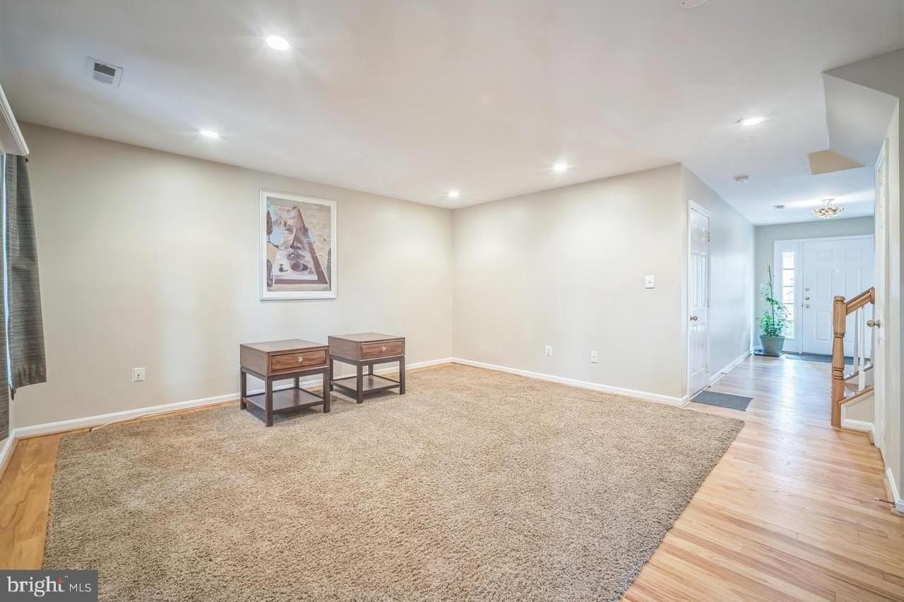 11551 Laurel Lake Sq - Photo 5 of 31