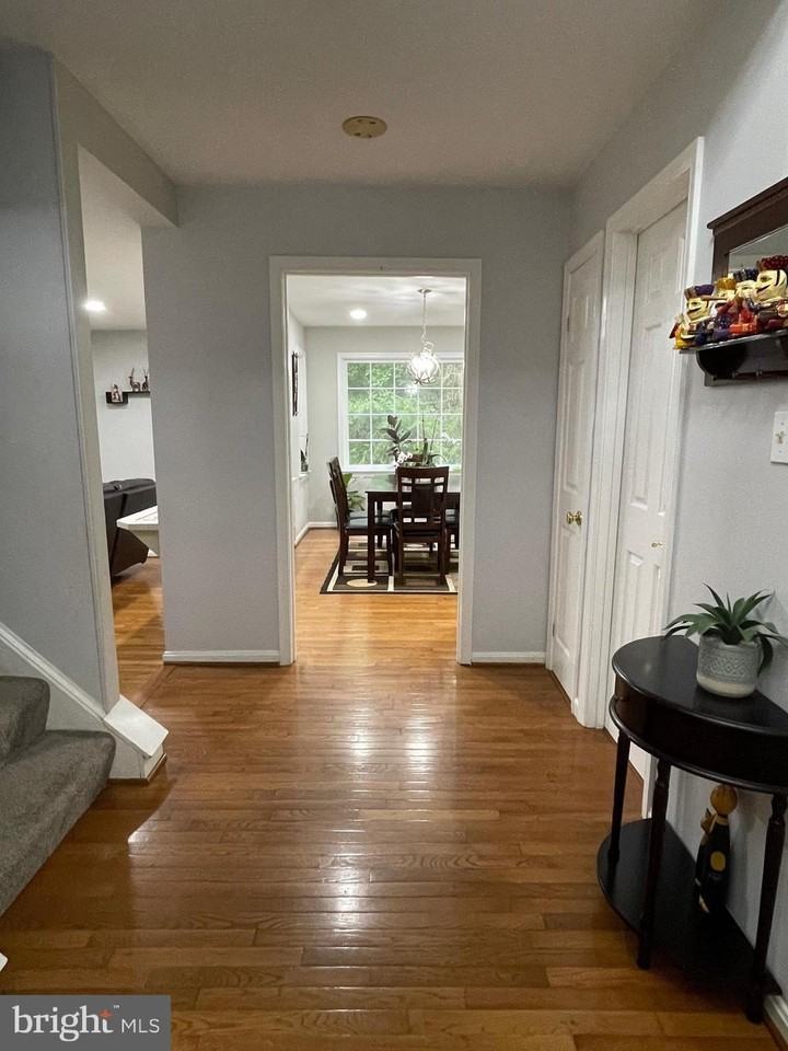 9025 Streamview Ln - Photo 2 of 35